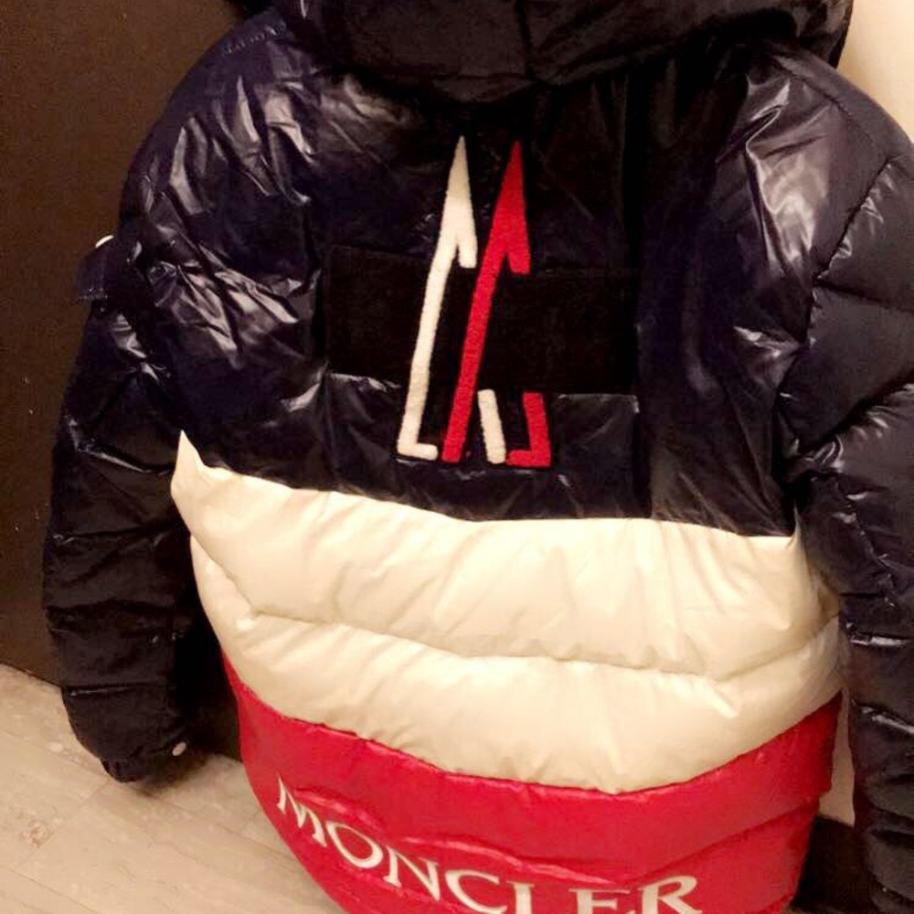 Moncler coat xl men